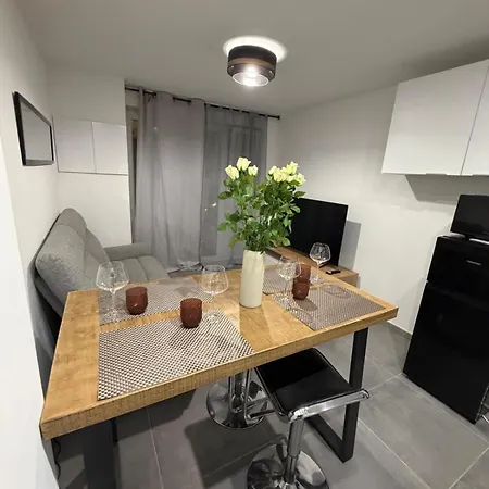 T2 Climatisé Cosy ,centre-ville , Proche Plages Appartement Propriano (Corsica)